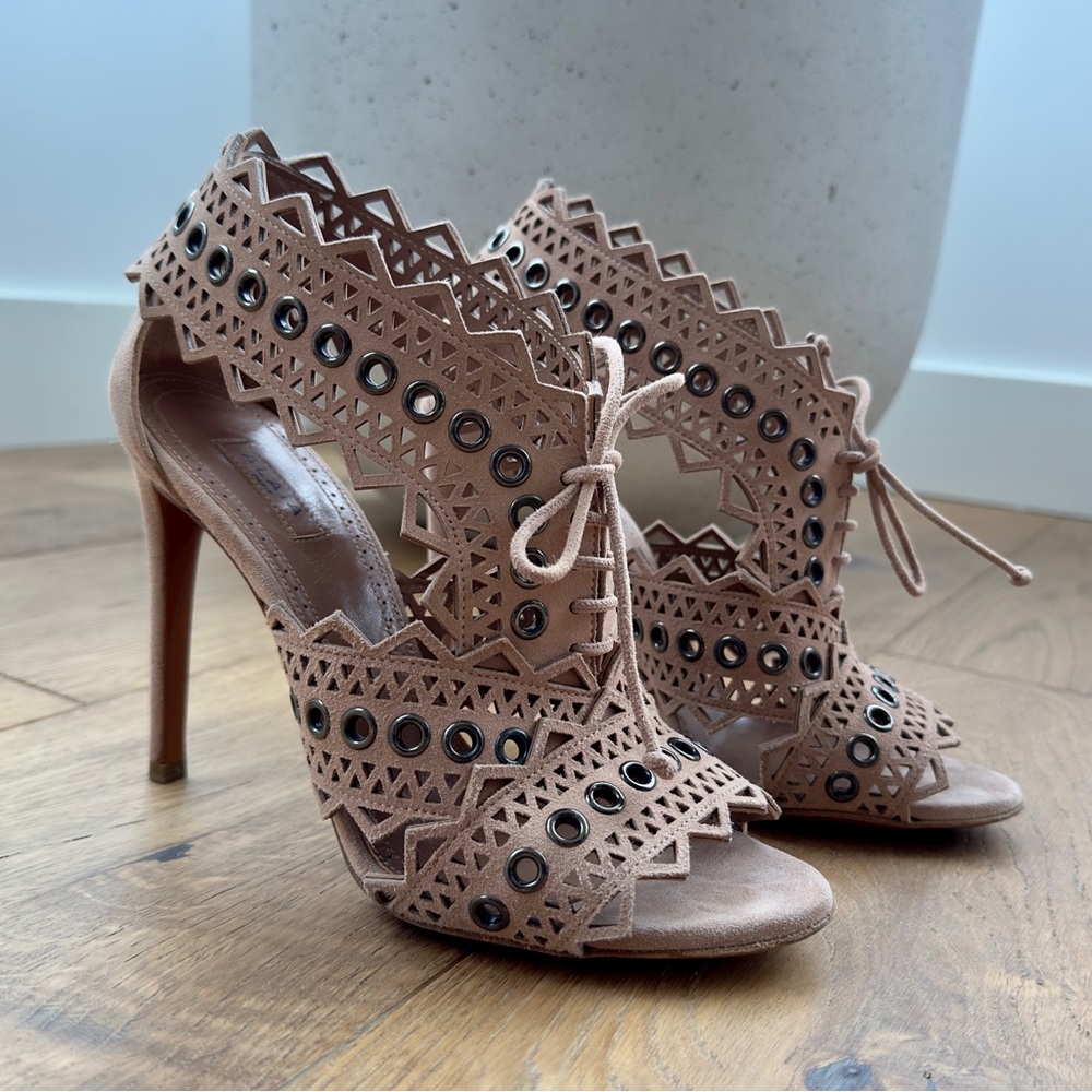 Alaia Laser Cut Sandal 110mm, Blush, Size EU 37/US 7, RARE!
